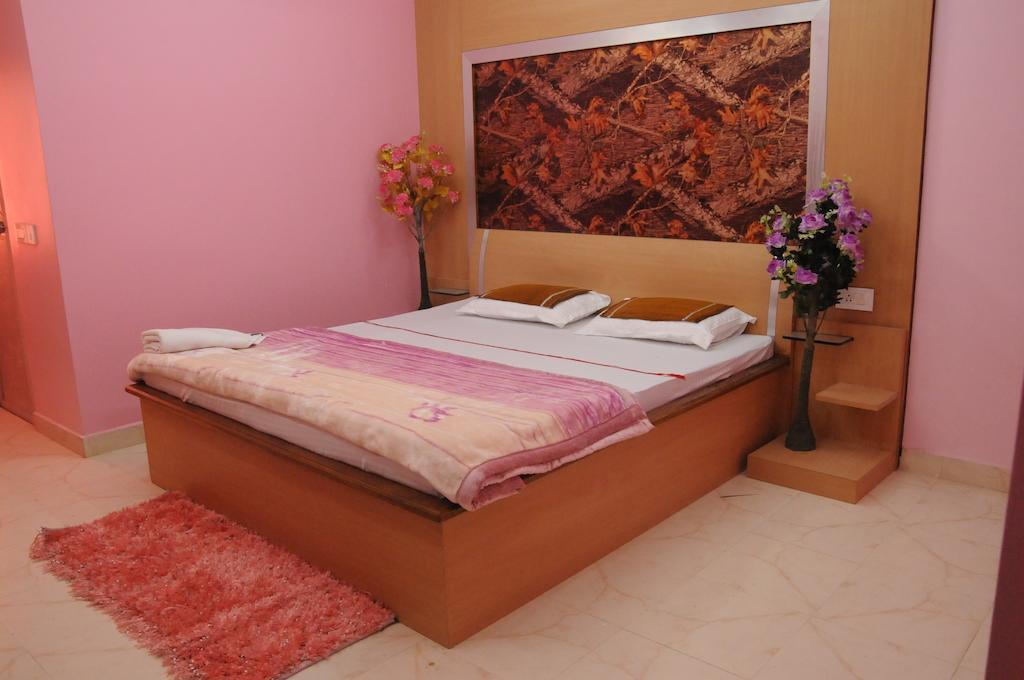 Hotel Barbareek Shillong Exteriör bild
