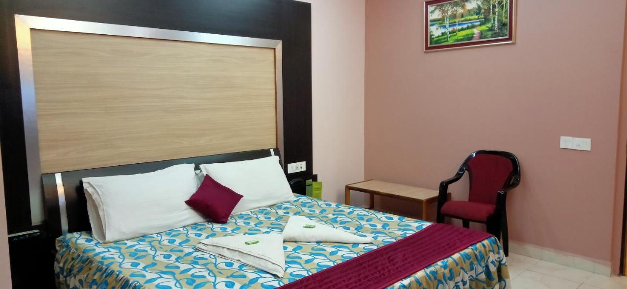 Hotel Barbareek Shillong Exteriör bild