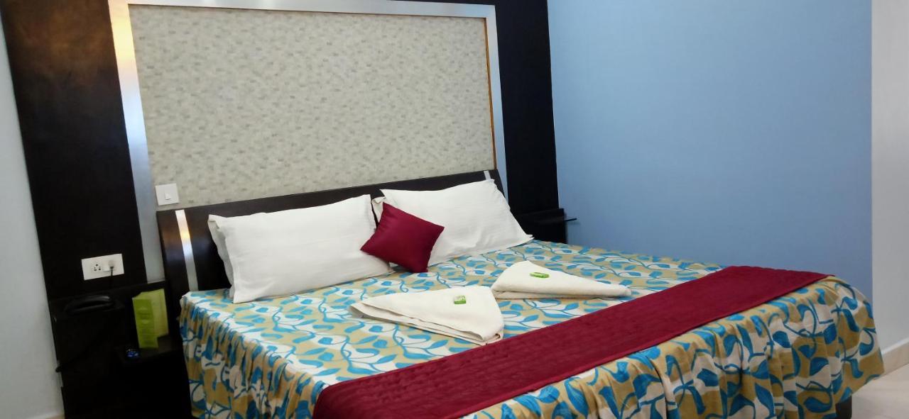 Hotel Barbareek Shillong Exteriör bild