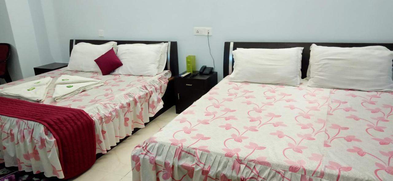 Hotel Barbareek Shillong Exteriör bild