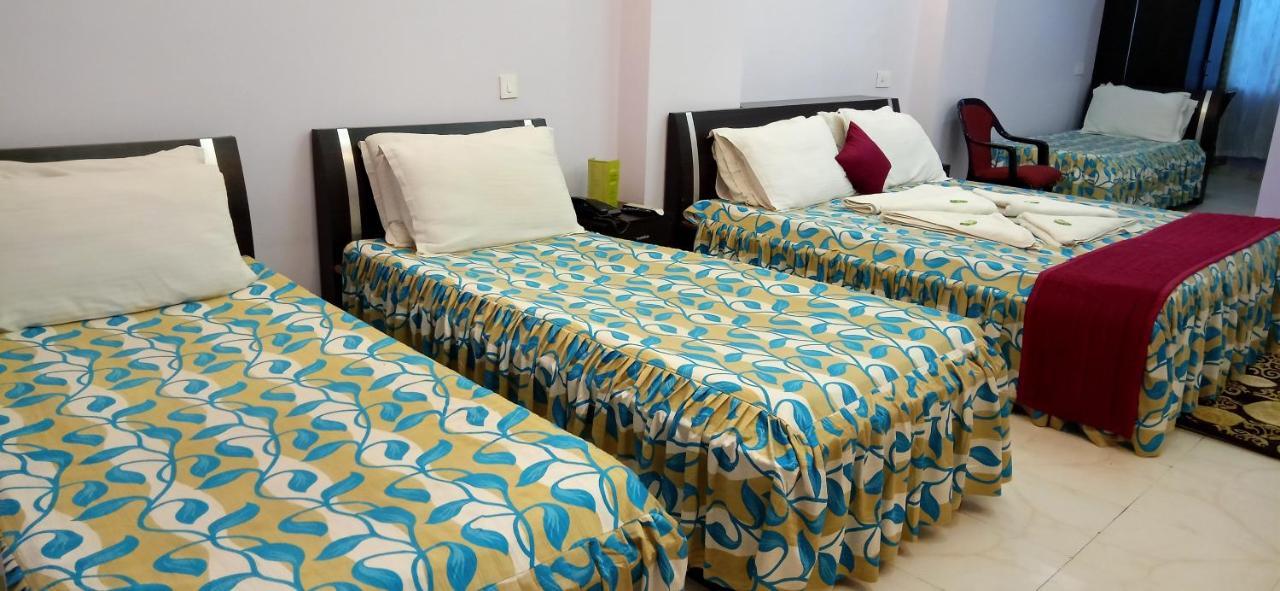 Hotel Barbareek Shillong Exteriör bild
