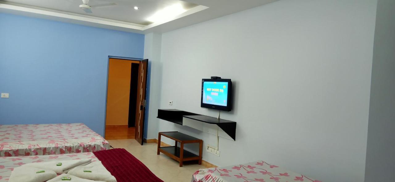 Hotel Barbareek Shillong Exteriör bild
