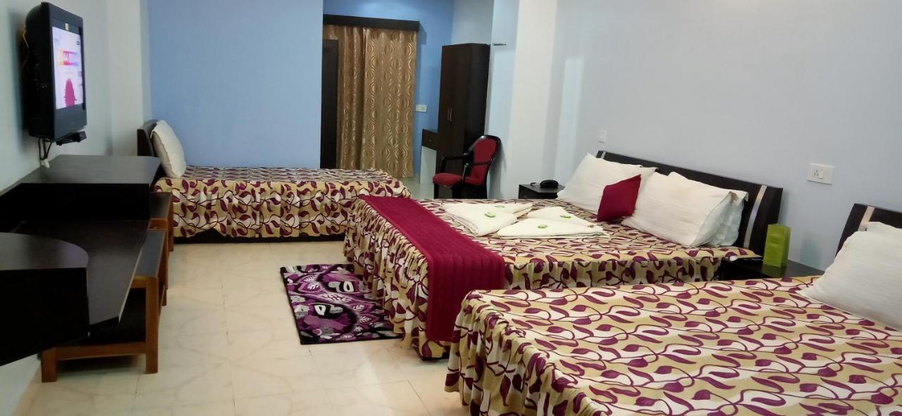 Hotel Barbareek Shillong Exteriör bild